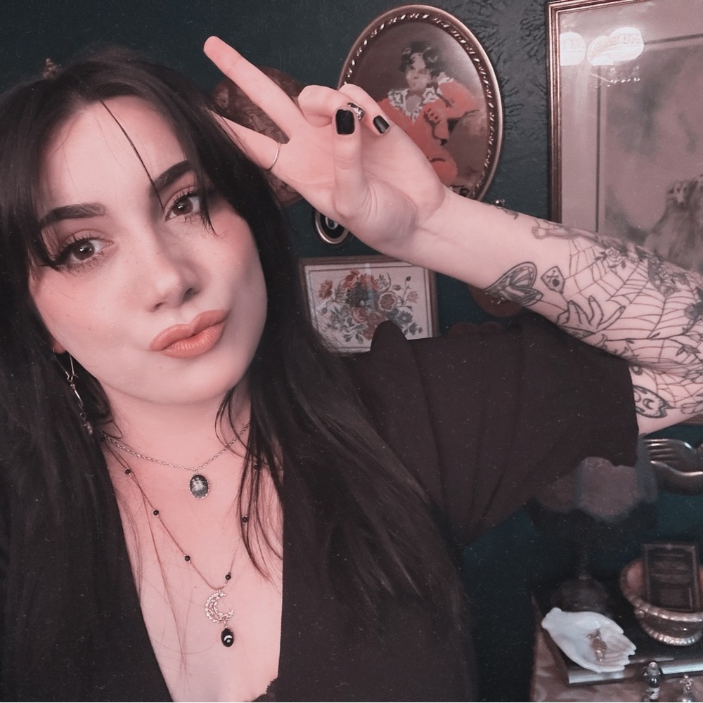 Meet your Posher, Savannah